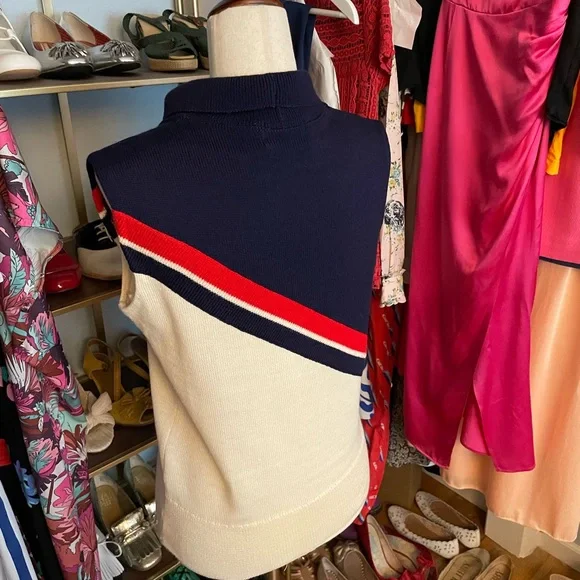 Vintage Cheerleading Sweater - Size Small/Medium - Picture 7 of 9